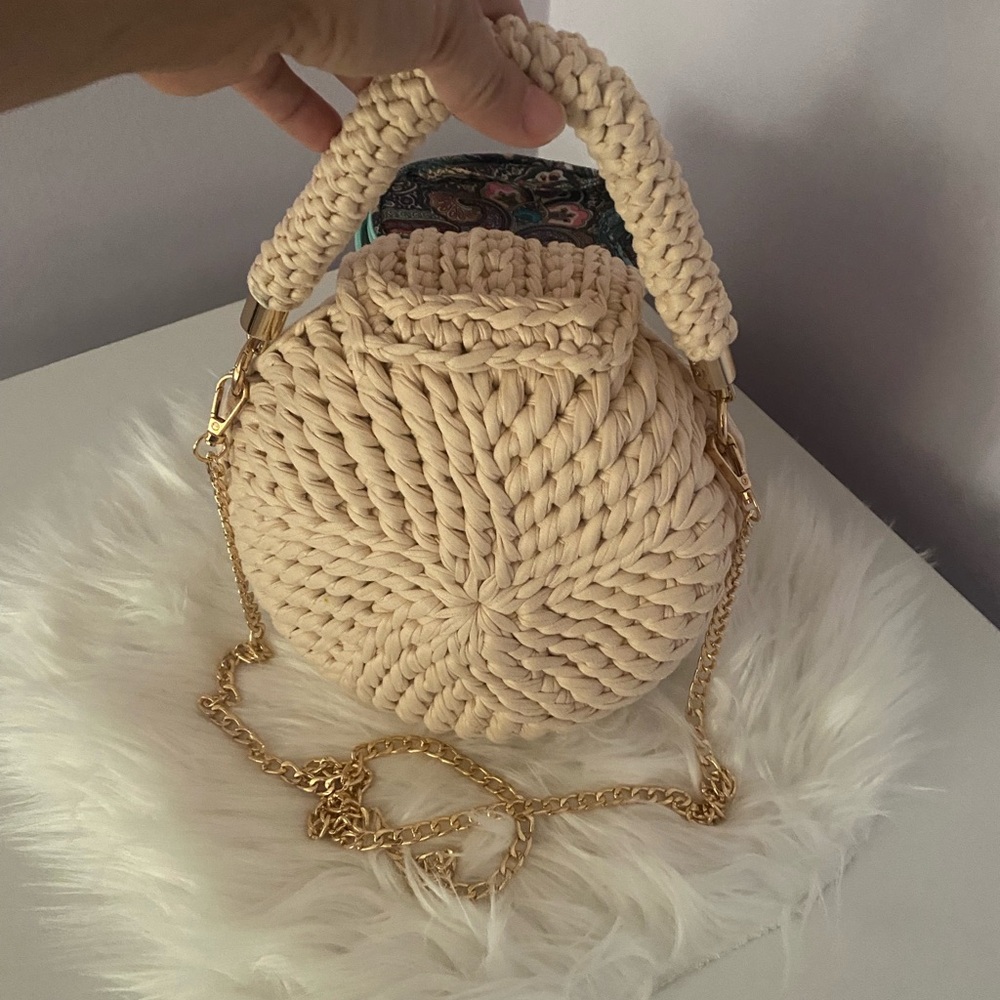 Crochet bag. Handmade with love and dedication. - Picture 3 of 3